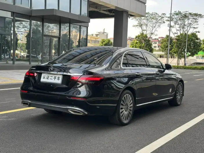 Mercedes-Benz E-Class 2023 Model E 300 L Luxury Model sedan – фото 6
