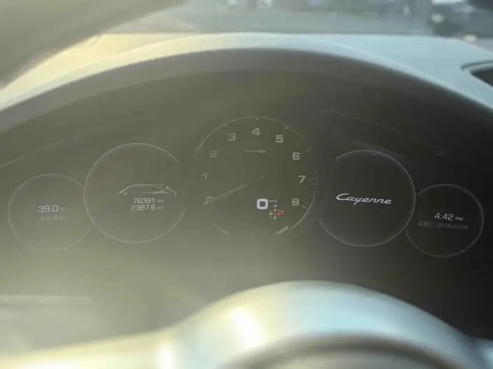 Cayenne E-Hybrid 2021 Model Cayenne E-Hybrid 2.0T – фото 7