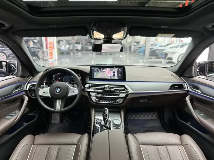BMW 5 Series 2023 Model 530Li Exclusive Model M Sports Set – фото 5