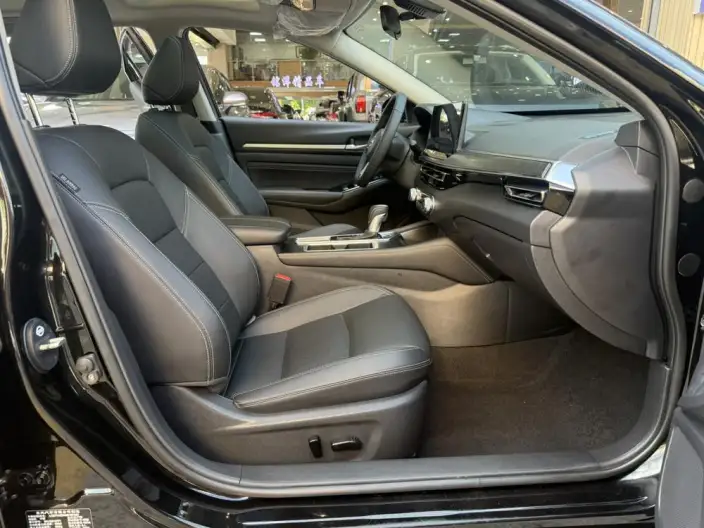 Nissan Teana 2022 Model 2.0L XL-TLS Yuexiang Edition – фото 10