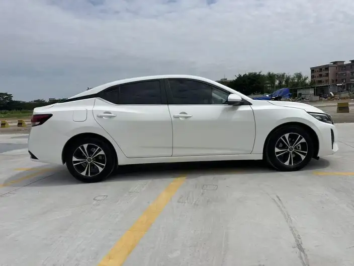 Nissan Sylphy 2023 Model 1.6L CVT Yuexiang Edition – фото 8