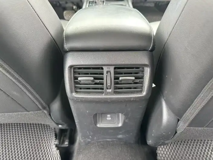 Nissan Sylphy 2023 Model 1.6L CVT Yuexiang Edition – фото 9