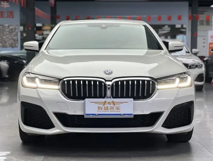BMW 5 Series 2022 Model Facelift II 530Li Exclusive Model M Sports Set – фото 2