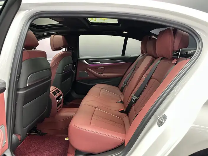 BMW 5 Series 2022 Model Facelift II 530Li Exclusive Model M Sports Set – фото 8