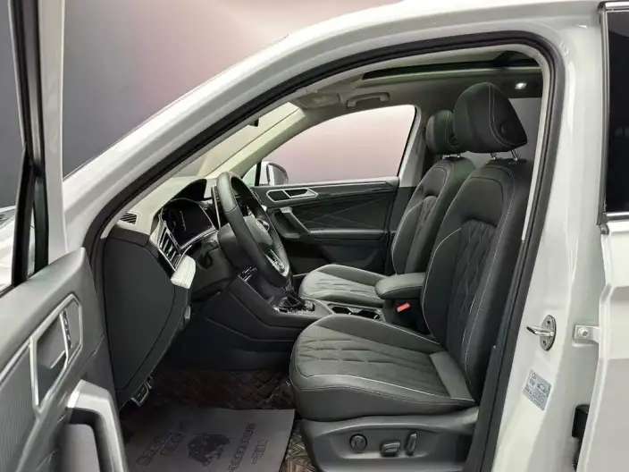 Volkswagen Tiguan L 2023 Model 330TSI 2WD R-Line Enjoy the version more – фото 6