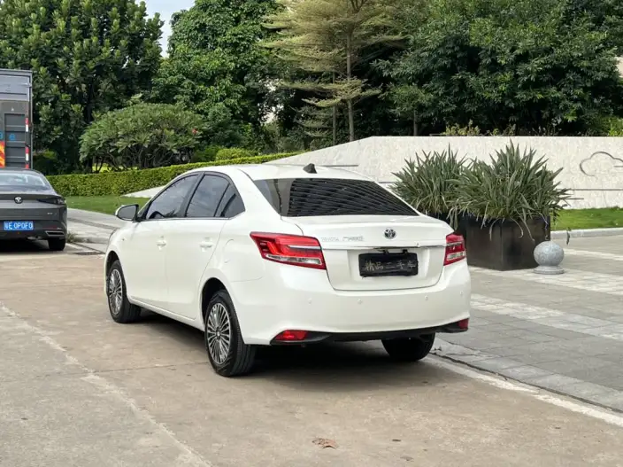 Toyota YARIS L Yaris Sedan 2020 Model 1.5L CVT Leading version – фото 5