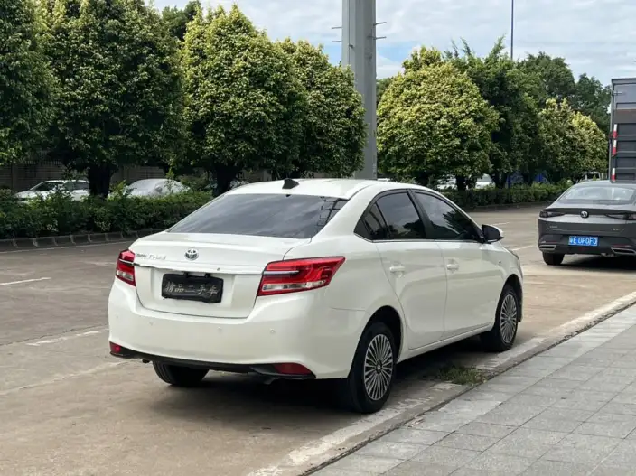 Toyota YARIS L Yaris Sedan 2020 Model 1.5L CVT Leading version – фото 7