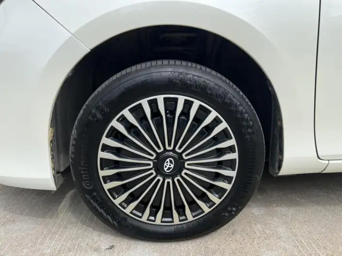 Toyota YARIS L Yaris Sedan 2020 Model 1.5L CVT Leading version – фото 9
