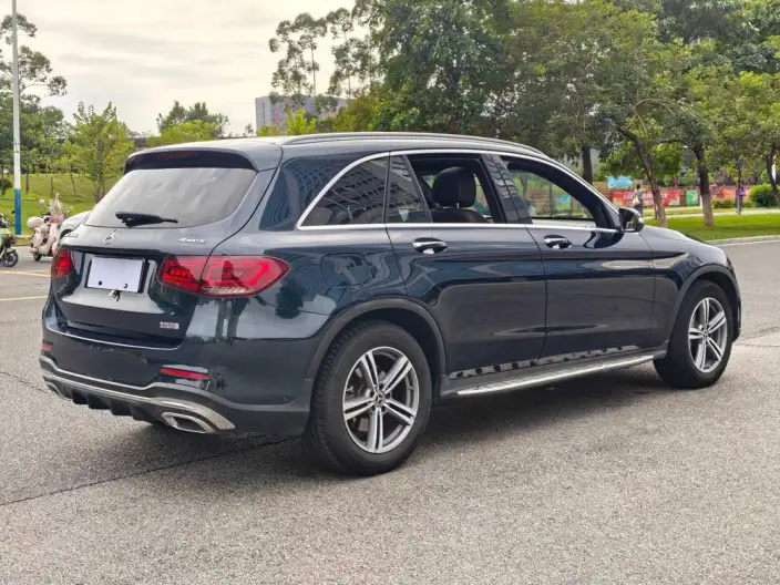 Mercedes-Benz GLC 2020 Model GLC 260 L 4MATIC Luxury Model – фото 6