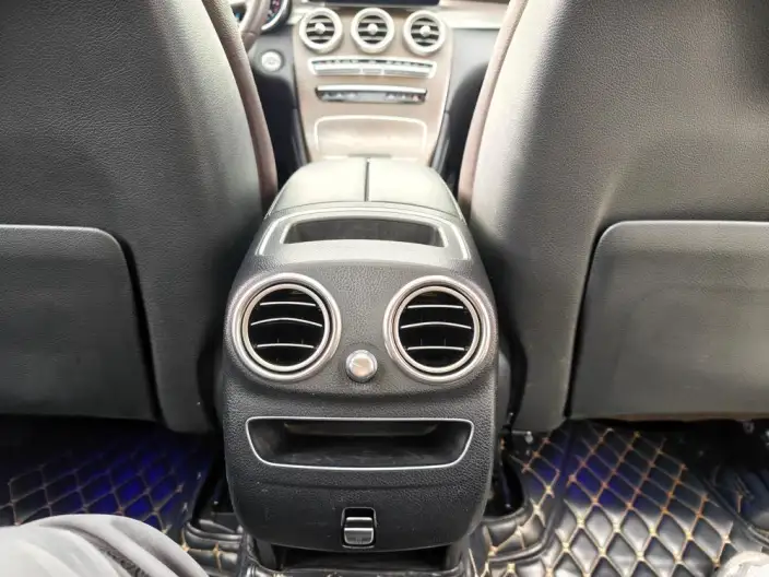 Mercedes-Benz GLC 2020 Model GLC 260 L 4MATIC Luxury Model – фото 8