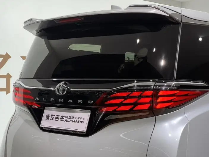 Elfa 2023 Model 2.5L Intelligent Hybrid 4WD Premium – фото 7