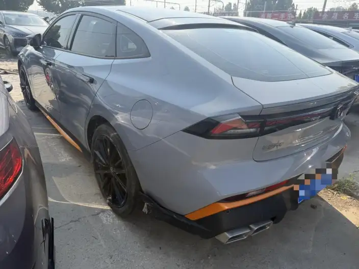 Changan UNI-V 2025 Model 1.5T 500Bar Noble Model