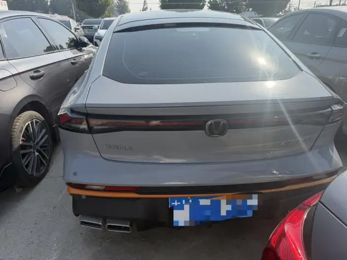 Changan UNI-V 2025 Model 1.5T 500Bar Noble Model – фото 5