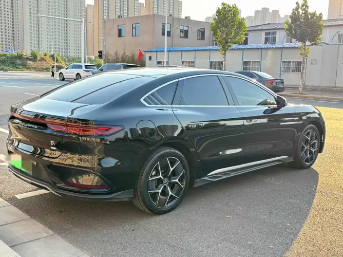 BYD Han EV 2024 Model Honor Edition 605KM Noble Model – фото 6