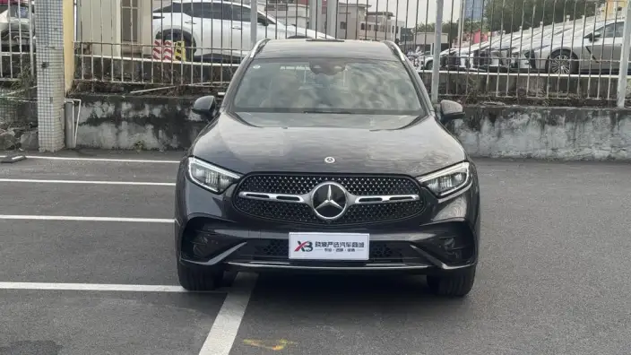 Mercedes-Benz GLC 2025 Model GLC 260 L 4MATIC Luxury Model 5 seat – фото 2