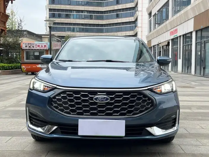 Ford Escort 2021 Model 1.5L Automatic Diamond Edition – фото 2