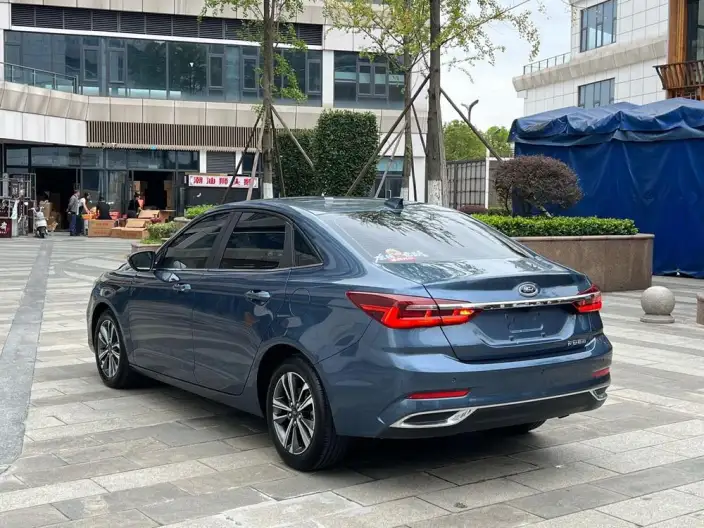 Ford Escort 2021 Model 1.5L Automatic Diamond Edition – фото 4