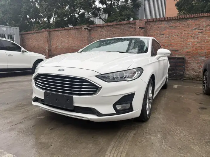 Ford Mondeo 2020 Model EcoBoost 180 Fashion Model – фото 1