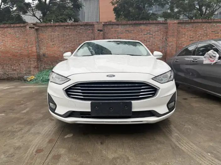 Ford Mondeo 2020 Model EcoBoost 180 Fashion Model – фото 2