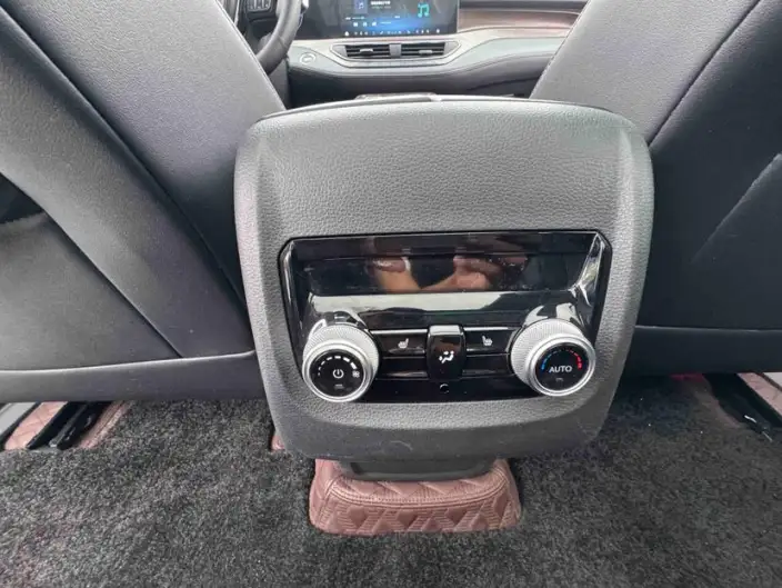 Lingyu 2021 Model EcoBoost 225 6 seat Zun Ling Model – фото 5