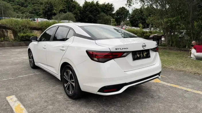 Nissan Sylphy 2023 Model 1.6L CVT Yuexiang Edition – фото 5