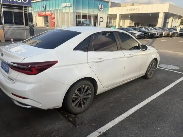 Ford Escort 2021 Model 1.5L Automatic Diamond Edition – фото 5