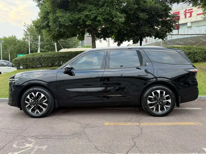 Ford Edge 2026 Model Ford Edge L 2.0T EcoBoost 4WD VII seat Supreme Model – фото 3