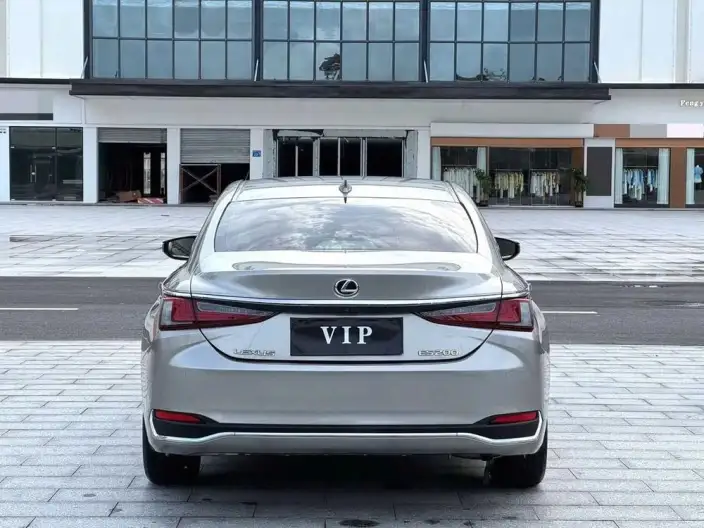Lexus ES 2022 Model 200 Superior Edition – фото 5