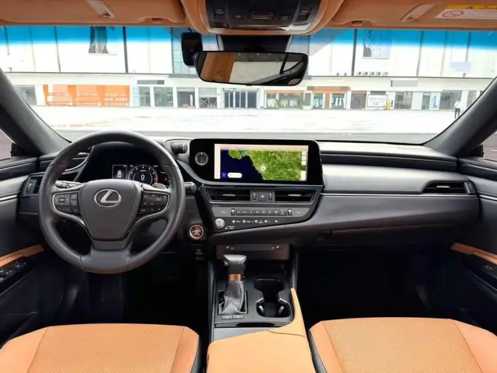 Lexus ES 2022 Model 200 Superior Edition – фото 7