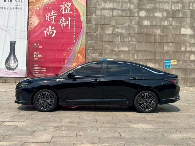 Yixuan MAX 2022 1.5T Super Cool Dad Edition – фото 5