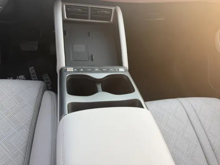 Yuan UP 2025 Model Smart Driving Edition 401KM Leading Model – фото 7