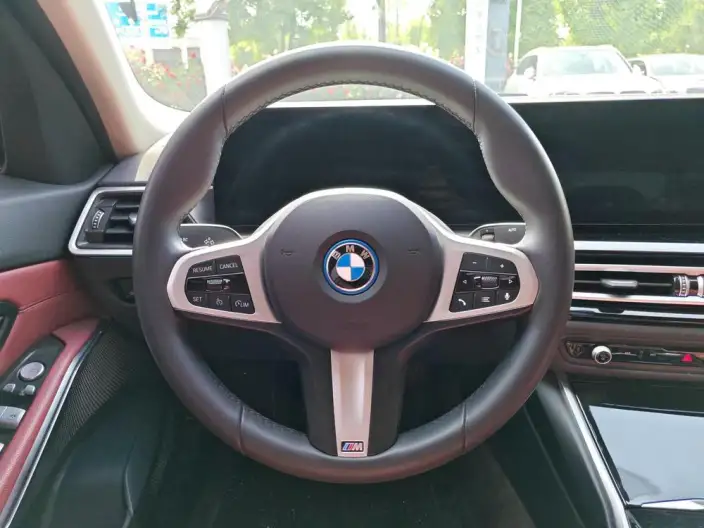 BMW i3 2025 Model eDrive35L – фото 8