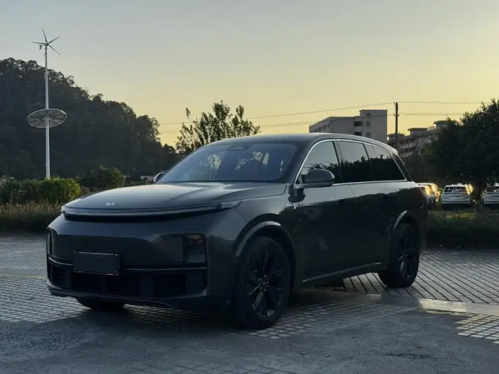 Li Auto L8 2023 Model Pro Edition