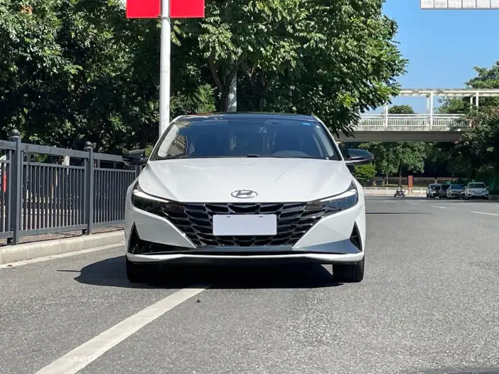 Hyundai Ioniq 2022 Model 1.5L CVT GLX Elite Edition – фото 2