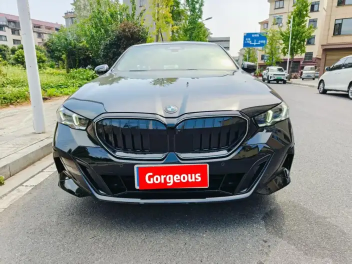 BMW 5 Series 2026 Model 530Li Exclusive Model M Sports Set