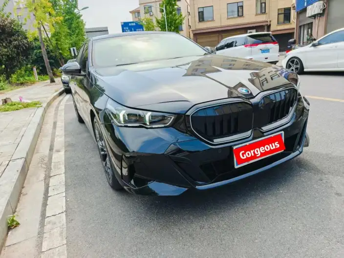BMW 5 Series 2026 Model 530Li Exclusive Model M Sports Set