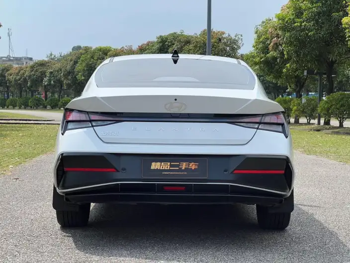 Hyundai Ioniq 2023 Model 1.5L CVT GLX Elite Edition – фото 6