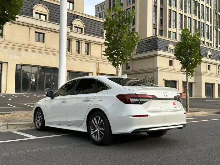Honda Civic 2025 Model 240TURBO CVT Smart Fun Plus