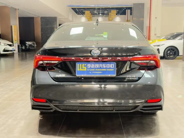 Toyota Avalon 2022 Model Hybrid 2.5L XLE Premium Edition – фото 6
