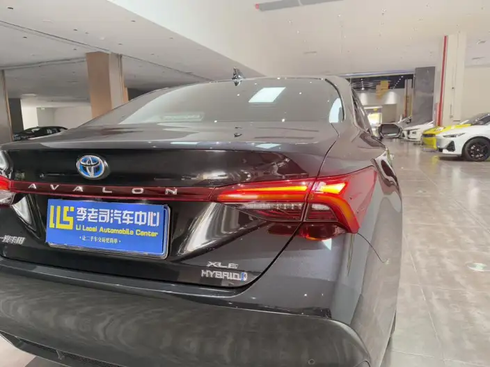 Toyota Avalon 2022 Model Hybrid 2.5L XLE Premium Edition – фото 10