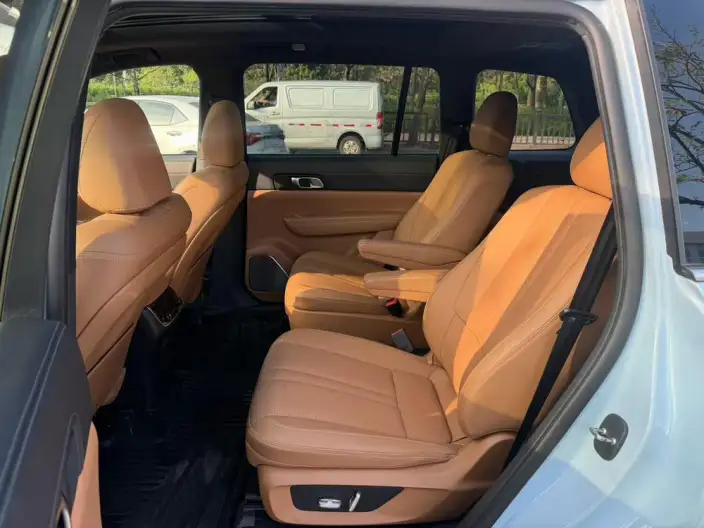 Li Auto ONE 2020 Model Extended Range 6 seat Edition – фото 9