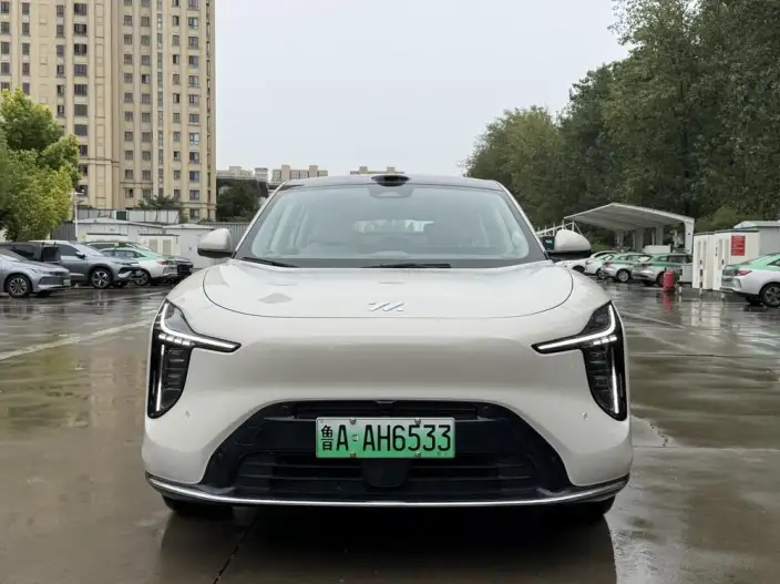 IM LS6 2026 Model EV Max – фото 2