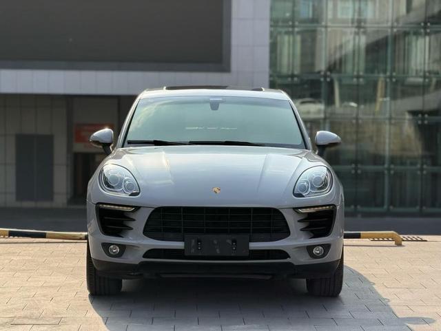 Macan 2015 модификация 2.0T автоматическое 4WD 5 seat параллельный импорт Imported – фото 2