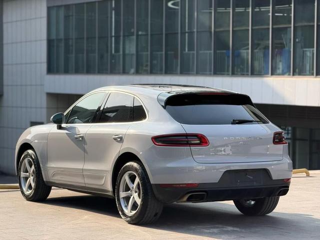 Macan 2015 модификация 2.0T автоматическое 4WD 5 seat параллельный импорт Imported – фото 4