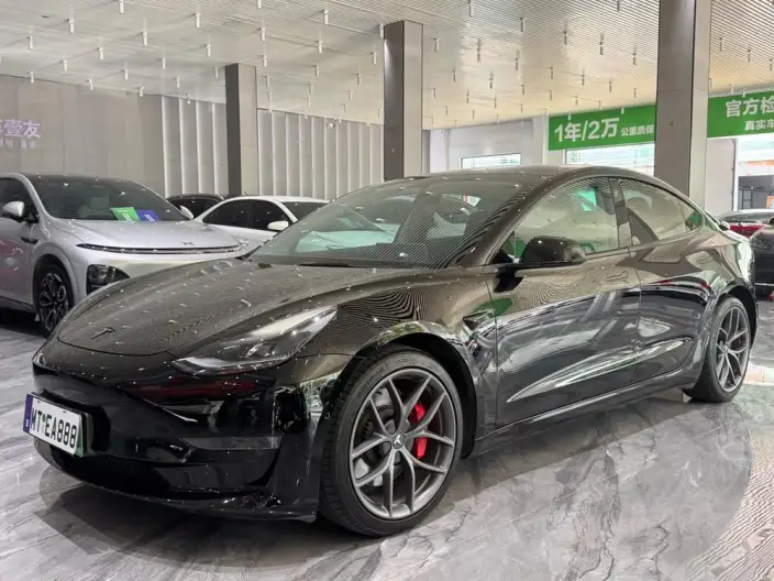 Model 3 2022 Model Performance High performance All-wheel drive version