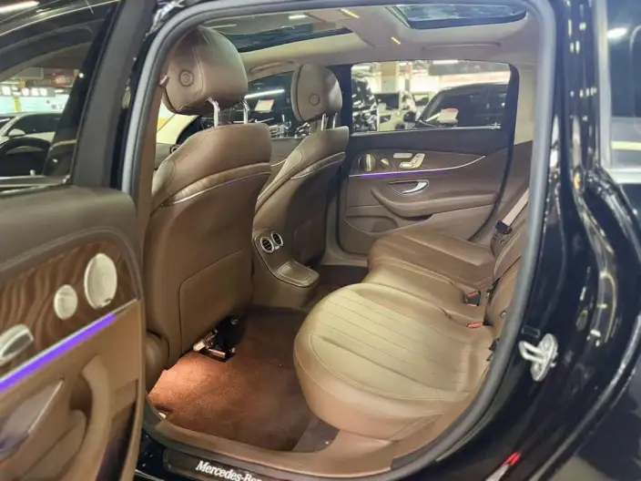 Mercedes-Benz E-Class 2023 Model E 300 L Fashion Model sedan – фото 9