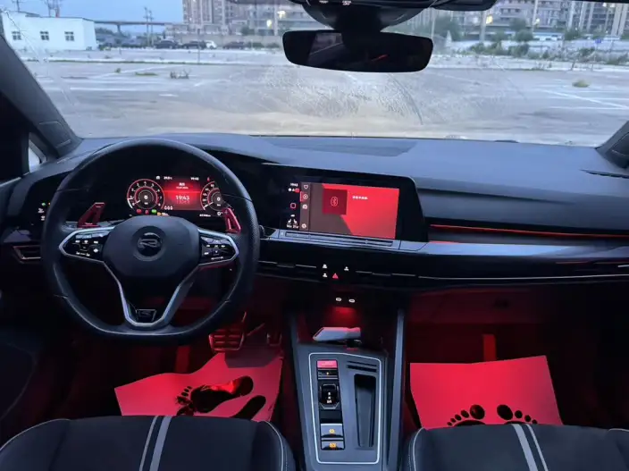 Volkswagen Golf 2021 Model 280TSI DSG R-Line – фото 9