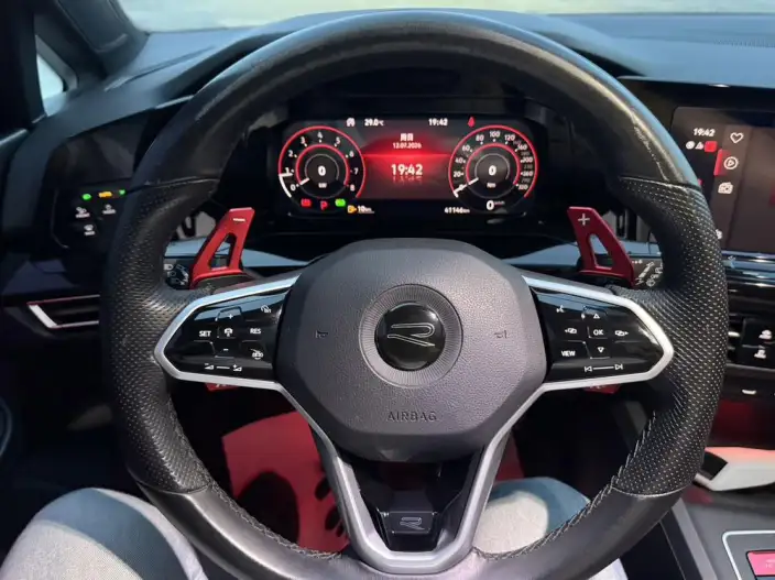 Volkswagen Golf 2021 Model 280TSI DSG R-Line – фото 10