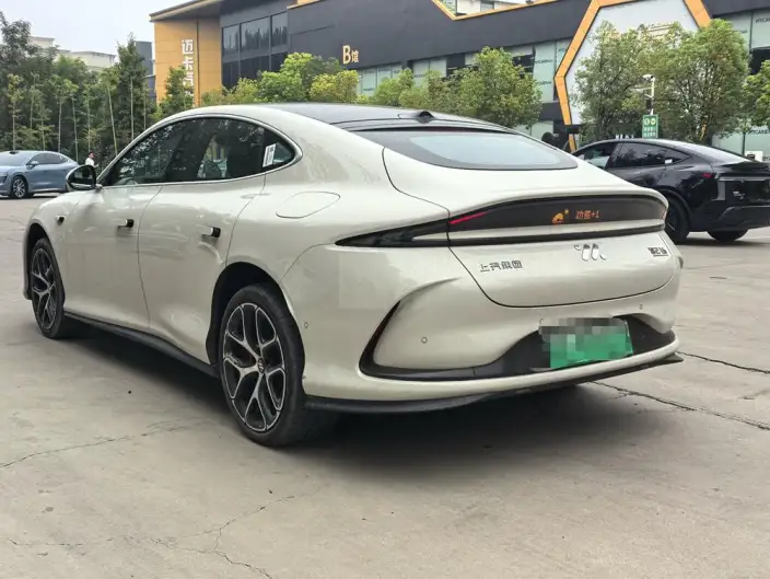 IM L6 2025 Model Ultra 100kWh – фото 4