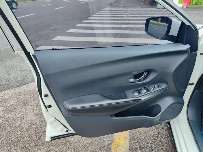 Nissan Lannia 2020 Model 1.6L CVT Smart Connect Smart Cool Edition China VI – фото 7